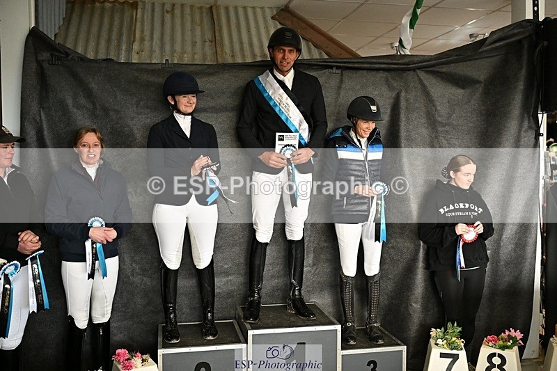 260214-130643-03885 - Cls 15 Medium Silver Presentations