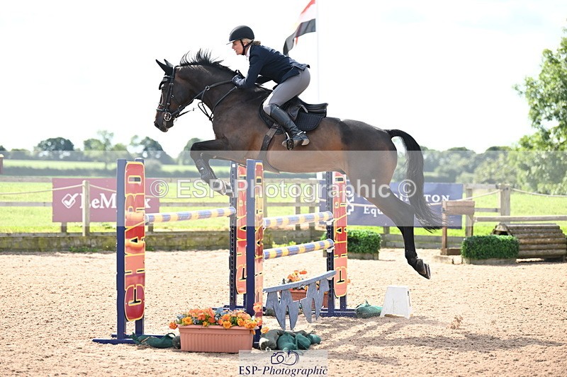 240913A-123723-04392 - Cls 15 Snr Foxhunter