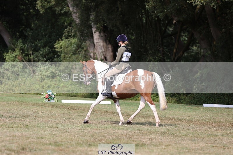 250823A-152829-33124 - PC80 Ride Off