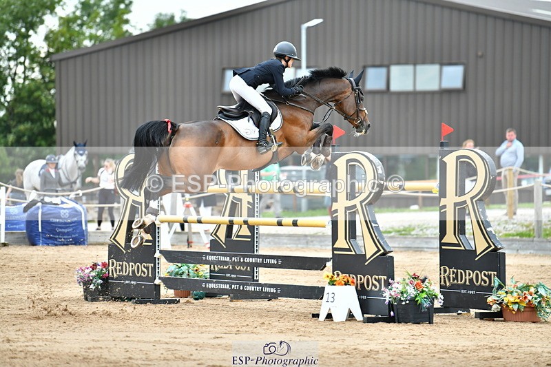 230720A-153852-03976 - Cls 9, 2 Star Big 1.40m Start to break