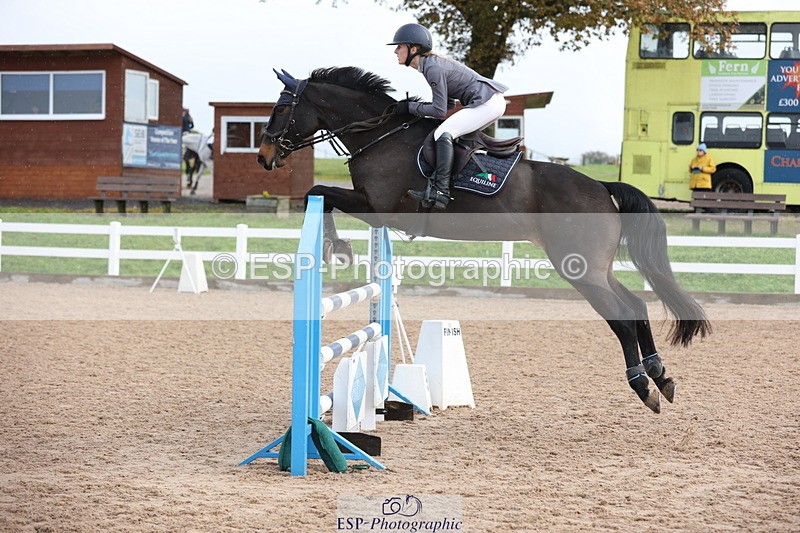 231112A-120626-03955 - Cls 18 Discovery & 1m Open