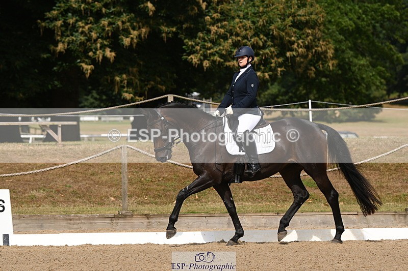 250719A-100945-03246 - 049-Veronica.Roberts-For.J'Adore