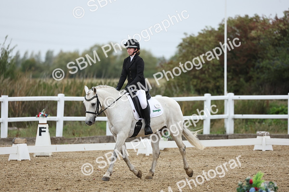 SBM_004340 - Class 8 - Novice 3 Champs