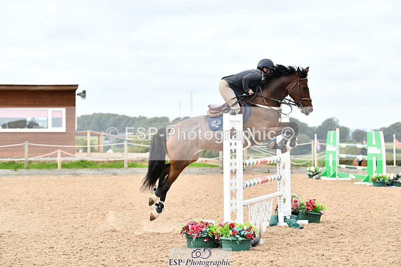 240915A-132538-10105 - Cls 27 Snr 1.05m & 1.10m Jump Off