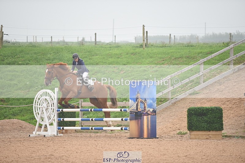 230916A-170404-05745 - Cls 19 Snr 1.10m Derby