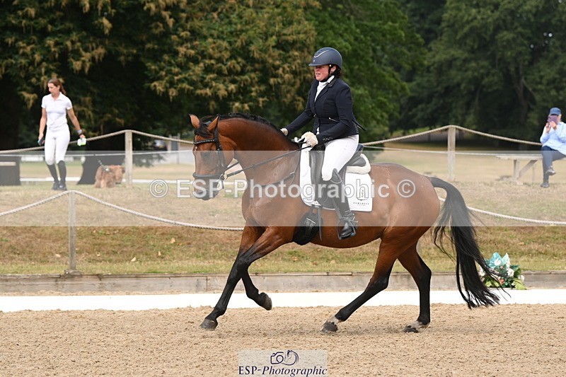 250719A-105255-04087 - 134-Carly.Moore-Taylors.Park.De'.Debutant