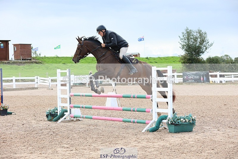 250913-101450-06018 - Cls 21 Snr British Novice and 90cm Open