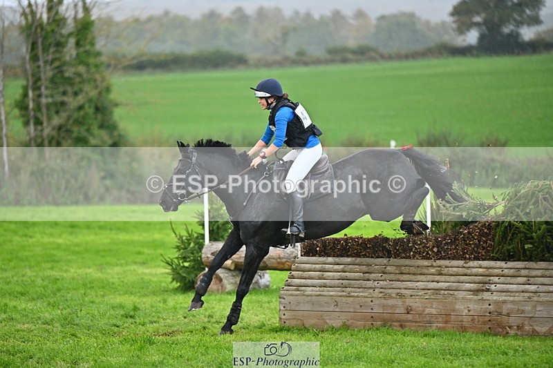 251025A-133204-20346 - F-470-Hannah.Cliffe