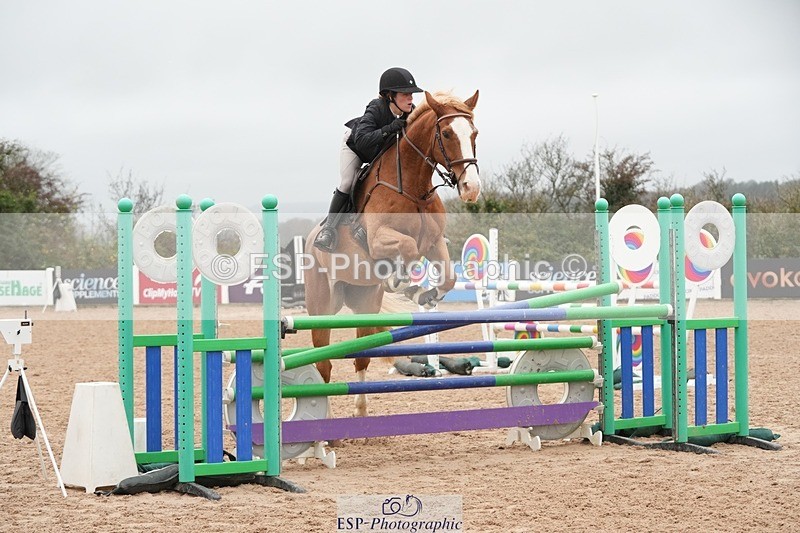 251109-115419-03669 - Cls 20 Newcomers and 1.10m Open