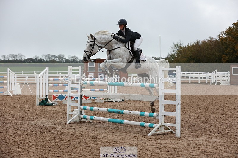 231112A-145317-05049 - Cls 21 Foxhunter & 1.20m Open