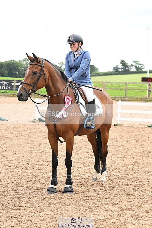 240908A-140400-04161 - Cls 15 U21 Intro 90cm-1.00m  Team Comp