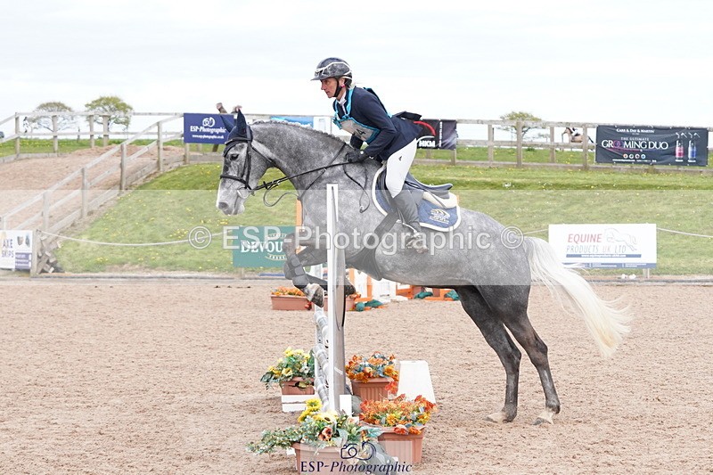 250419-152356-12907 - 664-Leigh.Smallacombe-CRUISING.CARRA