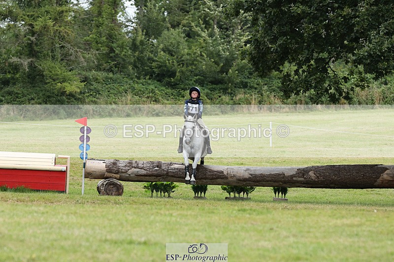 240825X-163253-37760 - 80cm XC 16.30 to 17.30