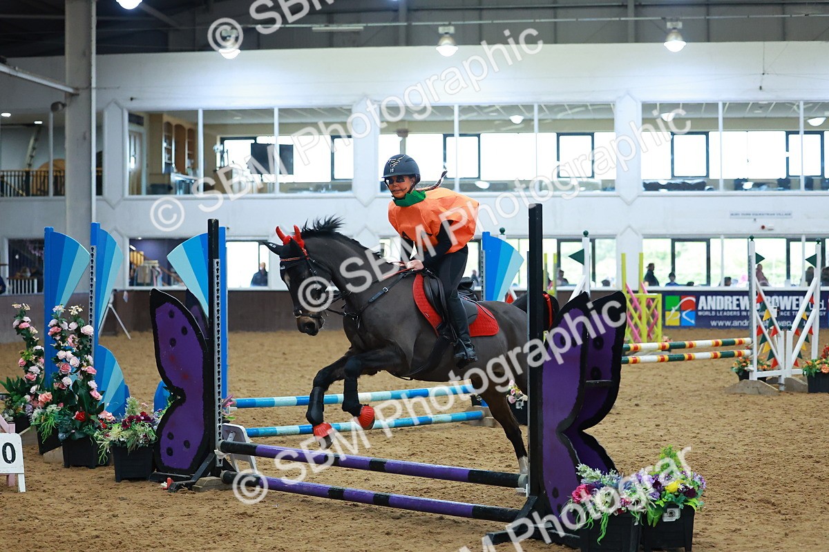 SBM_002192 - Class 3 - Horse & Hound (60cm)