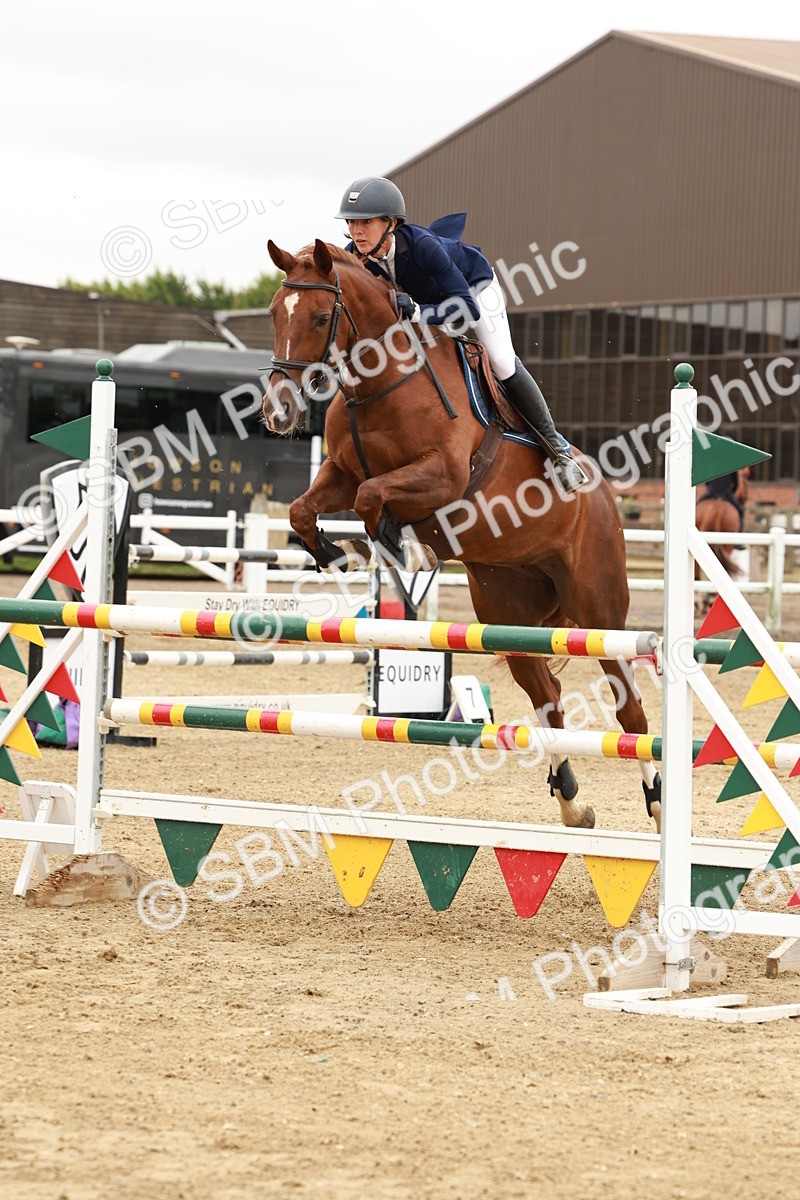 1I0A7978 - Class 5 - Senior Foxhunter 1.20m