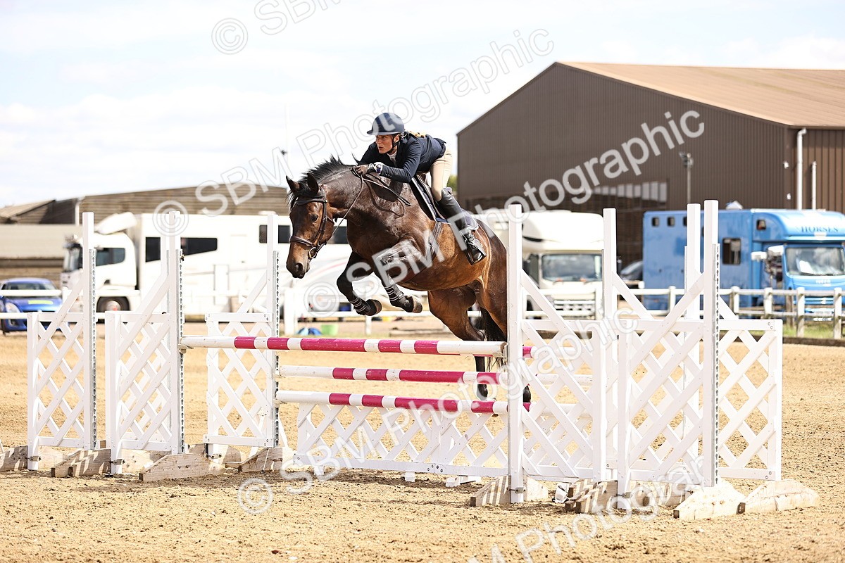 SBM_001221 - Class 6 - Senior Newcomers - 1.10m
