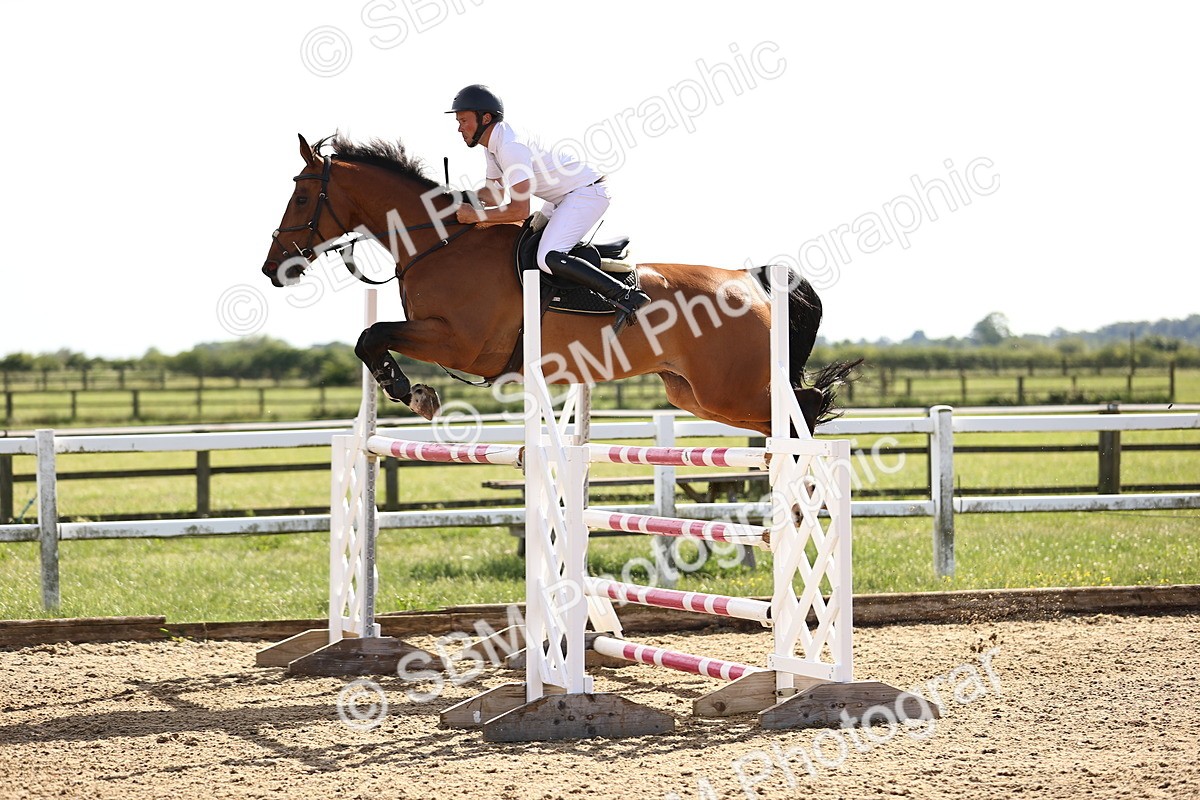 SBM_003094 - Class 5 - Senior Foxhunter - 1.20m