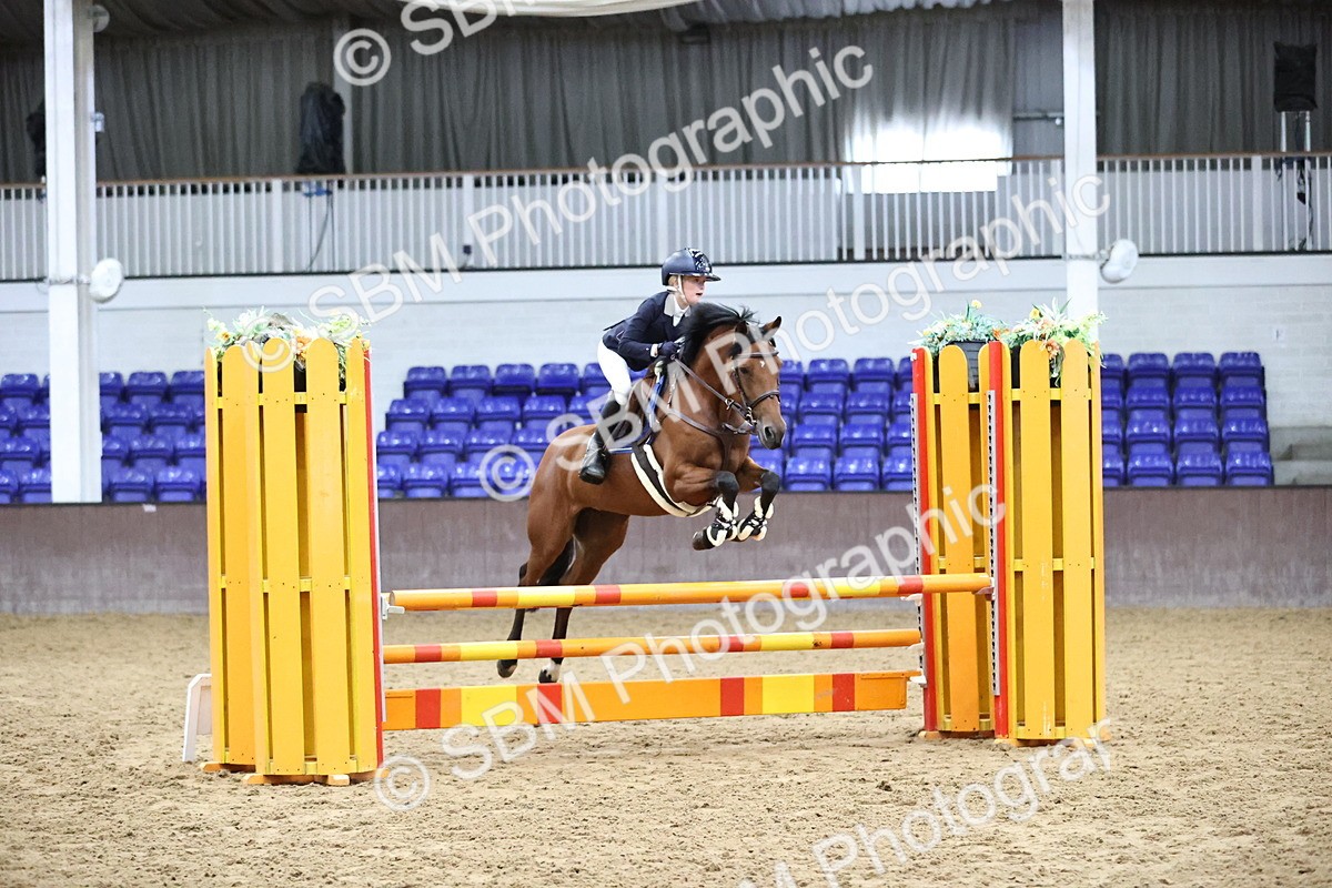 SBM_003141_Class 9 - Stepping Stones 128 138cm Handicap 75cm 85m - Ava