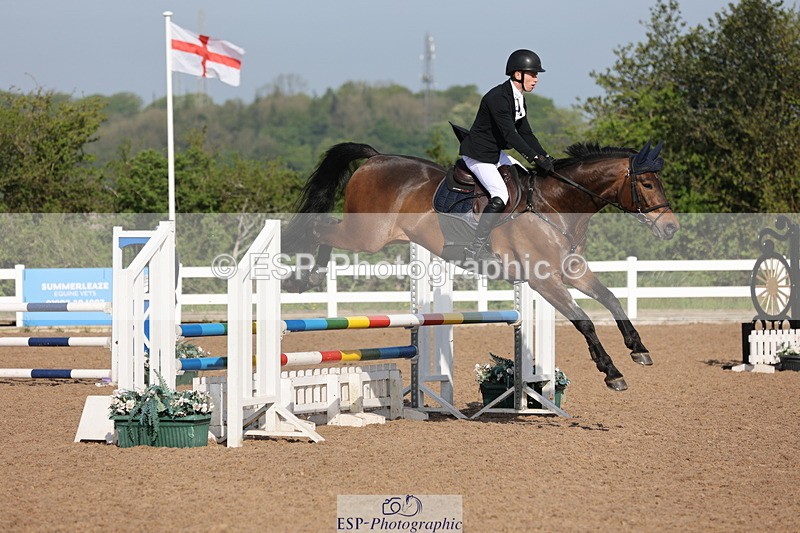 240510A-084616-04404 - Cls 13 British Novice and 90cm Open