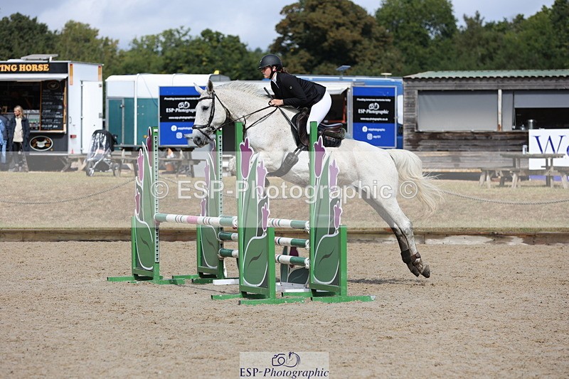 250829A-121912-01610 - Cls 7 British Novice and 90cm