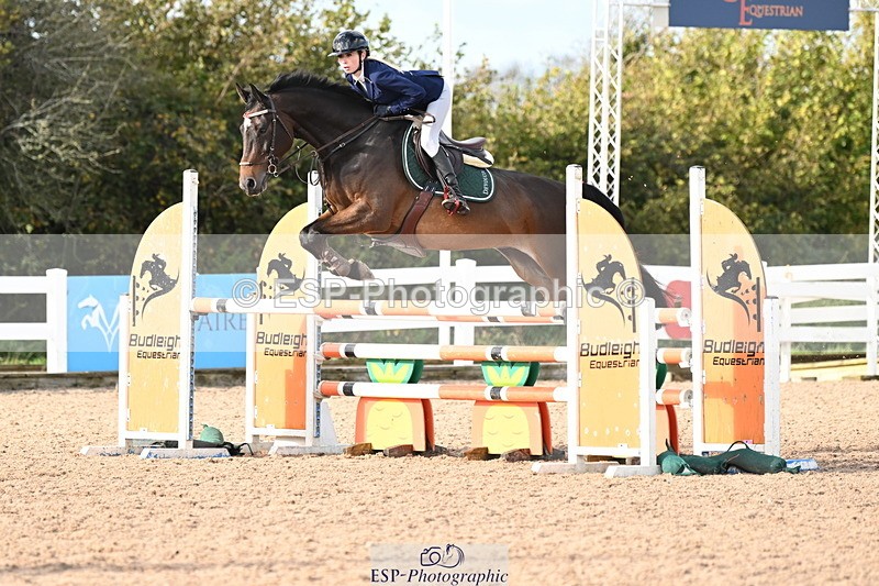 241023A-142723-01045 - Cls 4 Newcomers and 1.10m Open