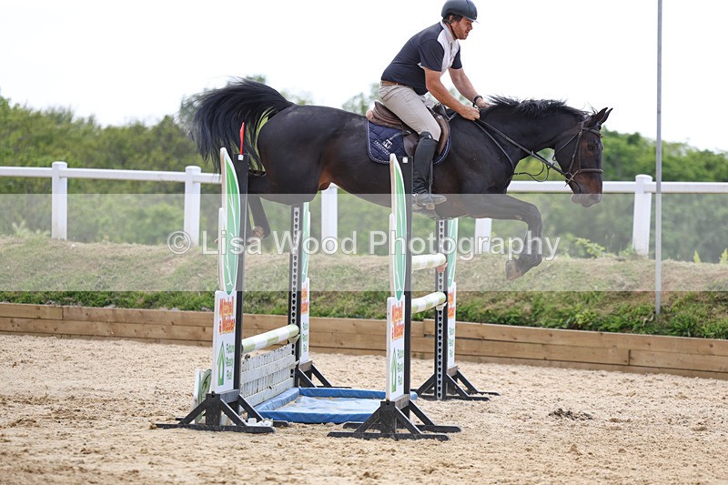 3E7A7857 - Class 8: Senior Foxhunter/1.20 open