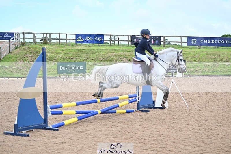 240813-162128-00224 - Clear round & 60cm