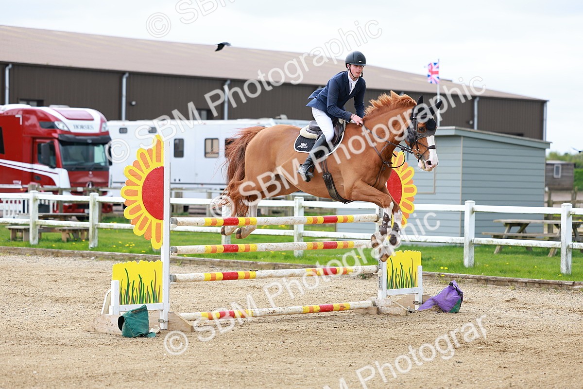 SBM_002648 - Class 11 - Senior Foxhunter - 1.20m