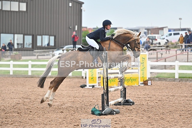 260508-083951-04212 - Cls 17 British Novice and 90cm Open