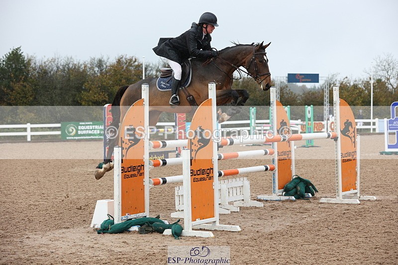 231112A-131418-04346 - Cls 20 Newcomers & 1.10m Open