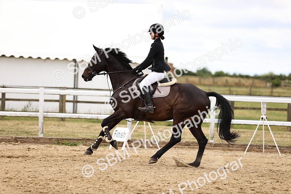 SBM_013472 - Class 14 - Senior Discovery - 1.00m Open