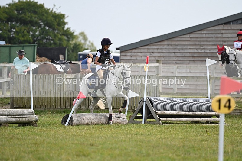 WJ6_0402 - 40cm XC Time 10:57 to 11:30