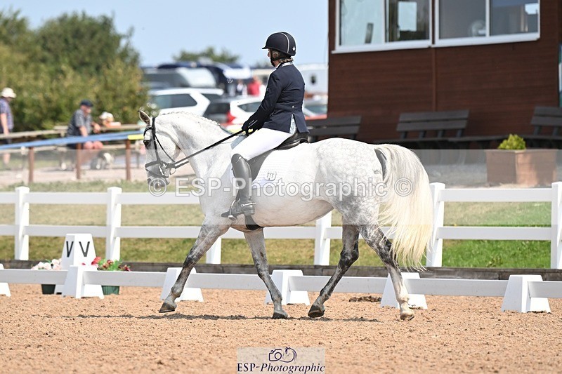 250816-125112-04572 - 075-Jackie.LimintonSaddlewood.Surprise