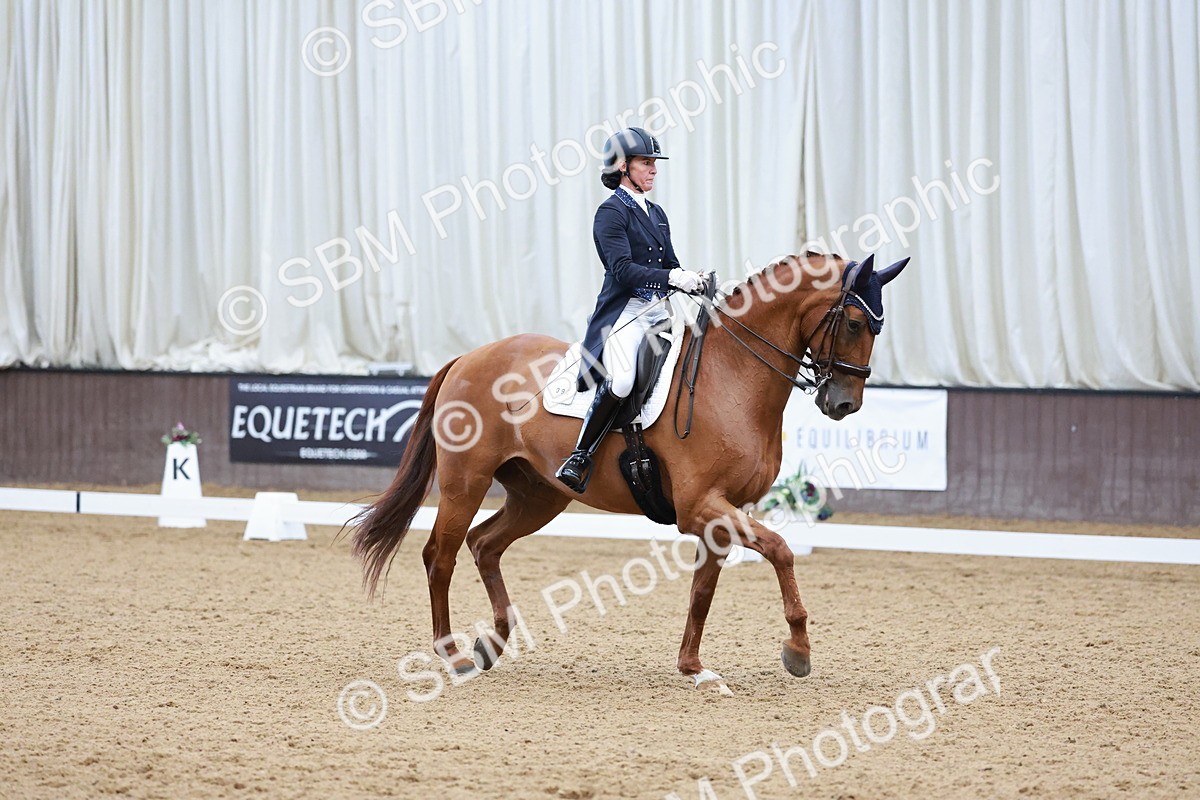 SBM_016392 - Class 5 - FEI INT II - 17.24-18.20