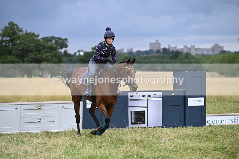 WJ6_2899 - Time at Jump 11:06 to 11:40