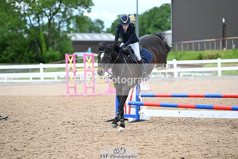 240608A-152610-01636 - Cls 11 Pony Newcomers and 1m Open