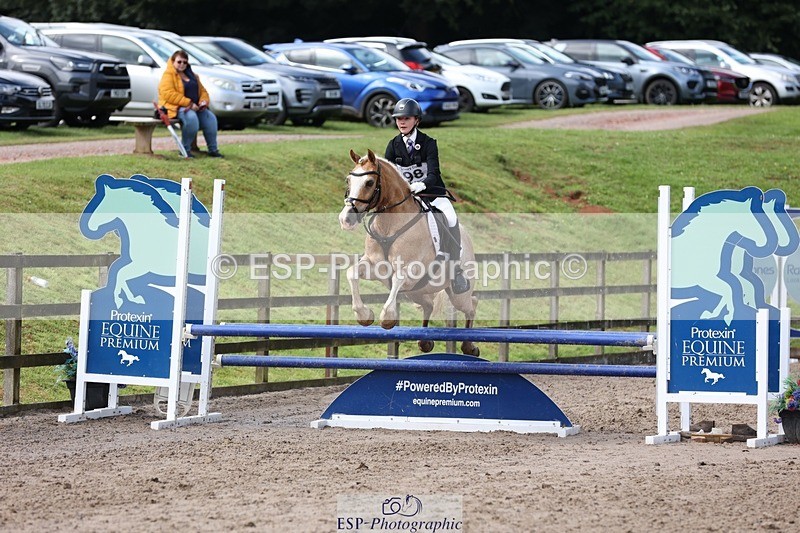 230826-121153-17593 - Round 1 Start to 12.30 coursewalk