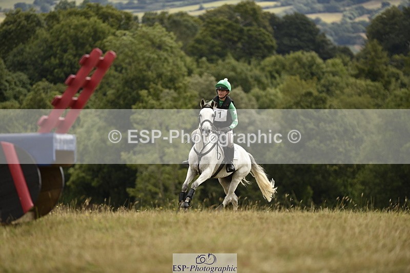 250802A-105822-01210 - A-011-Milly.Meza-Bradford-HAZELROCK.SYMPHONY