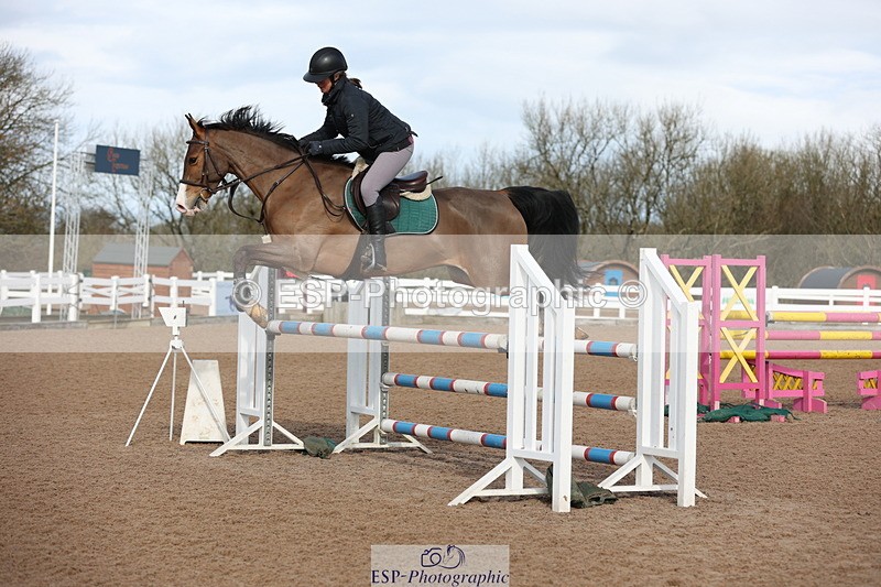 240223A-112434-00834 - Cls 4 Snr 1.05m Open