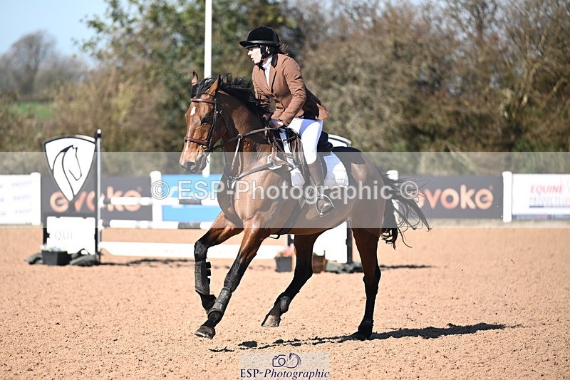 260318B-103850-00141 - Clear Round & Brit Nov 90cm