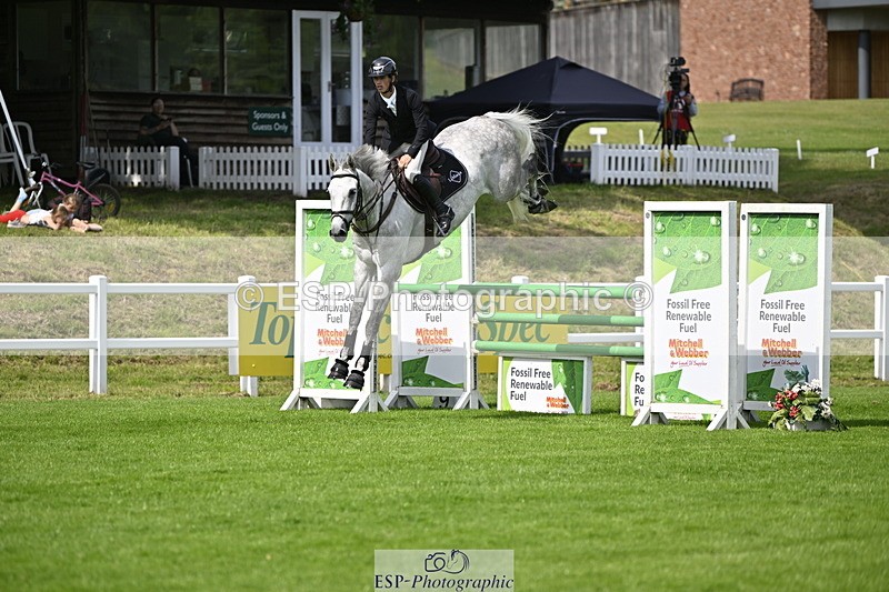 250613A-102541-00439 - Cls 1 Snr Newcomers and 1.10m Open