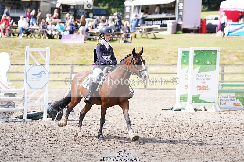 240824X-125850-27400 - 80cm Round 1 13.00 to 14.00