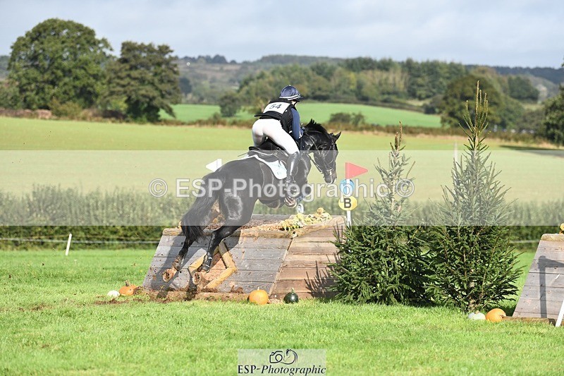 231020-115121-07249 - 054-PORSCHE-Coco.Lanni-XC