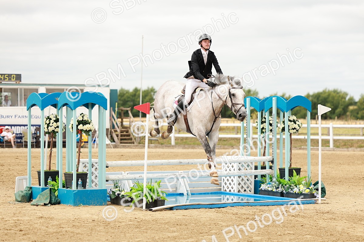 SBM_017443 - Class 21 - Senior Newcomers Championship 2d Rd
