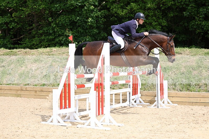 3E7A7222 - Class 7: Senior Newcomers/1.10m open