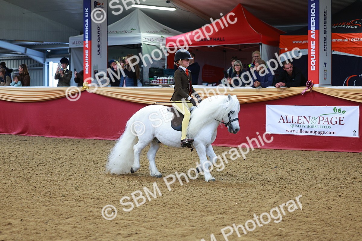 SBM_09886 - Class 102 - HOYS Veteran Qualifier - Ridden Veteran