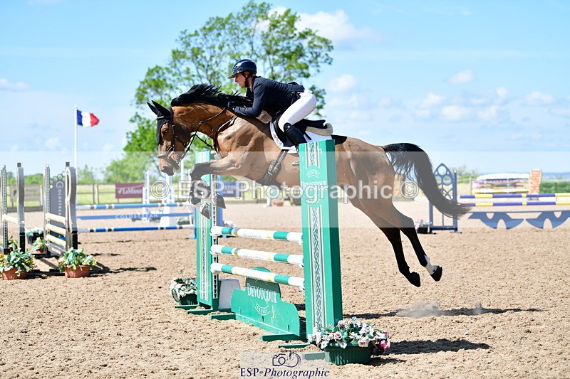 240525A-110118-05377 - Cls 23 Discovery and 1m Open