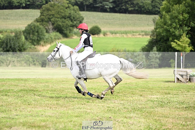 240825X-105210-31462 - 70cm XC 10.00 to 11.00