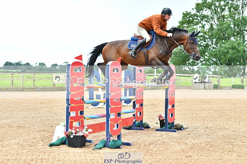 230723A-093427-10585 - Cls 4, 2 Star Small 1.30m