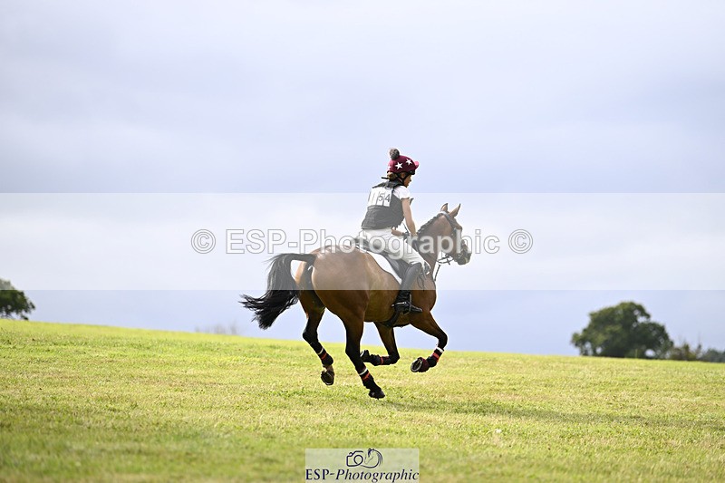 240825X-161814-36251 - 80cm XC 15.30 to 16.30